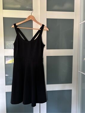 Banana Republic cocktail dress WITH POCKETS